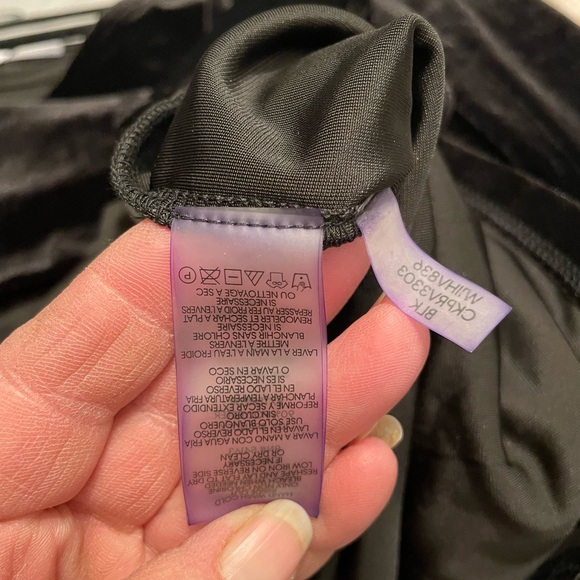 Calvin Klein Women's Black Velvet Top - Picture 7 of 10